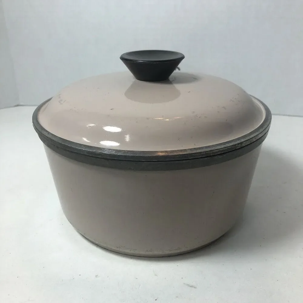 Club Sauce Pot Cookware Light Pink‎ 2 Qt with Lid MCM F1